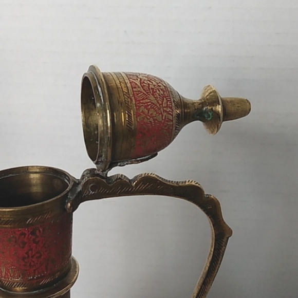 Brass Vintage ornate ewer pitchers w/ lid set of 2 - Picture 9 of 16